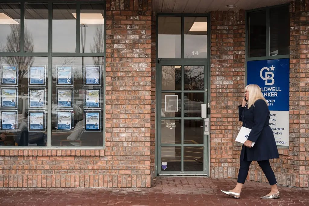 Kelowna Real Estate Office - Coldwell Banker Horizon Realty