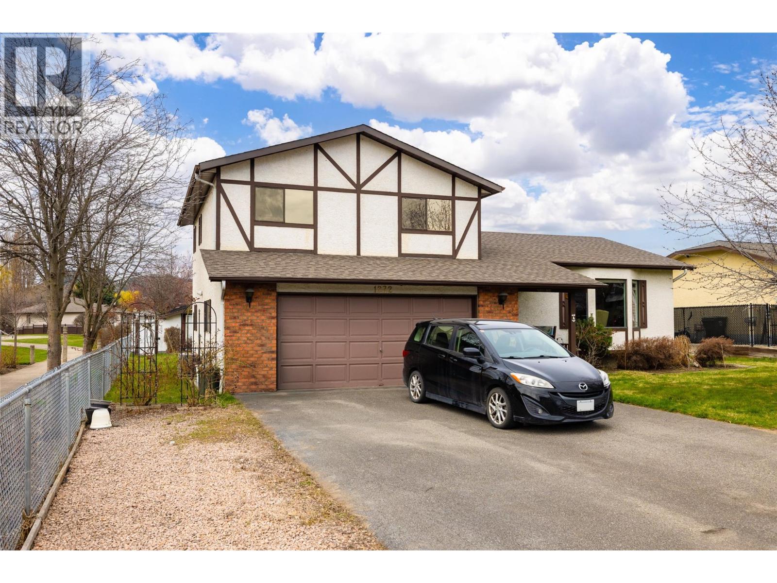 1272 Hillaby Court