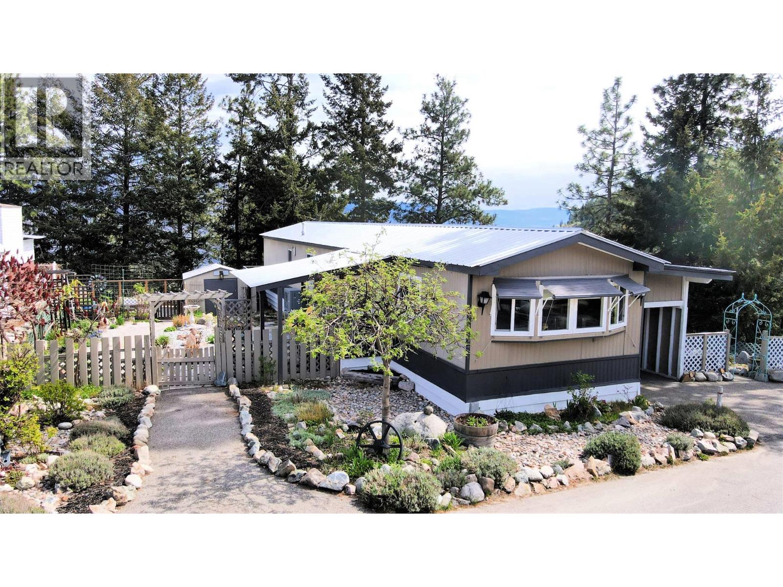 5371 Princeton Avenue Unit# 11 Lot# 11